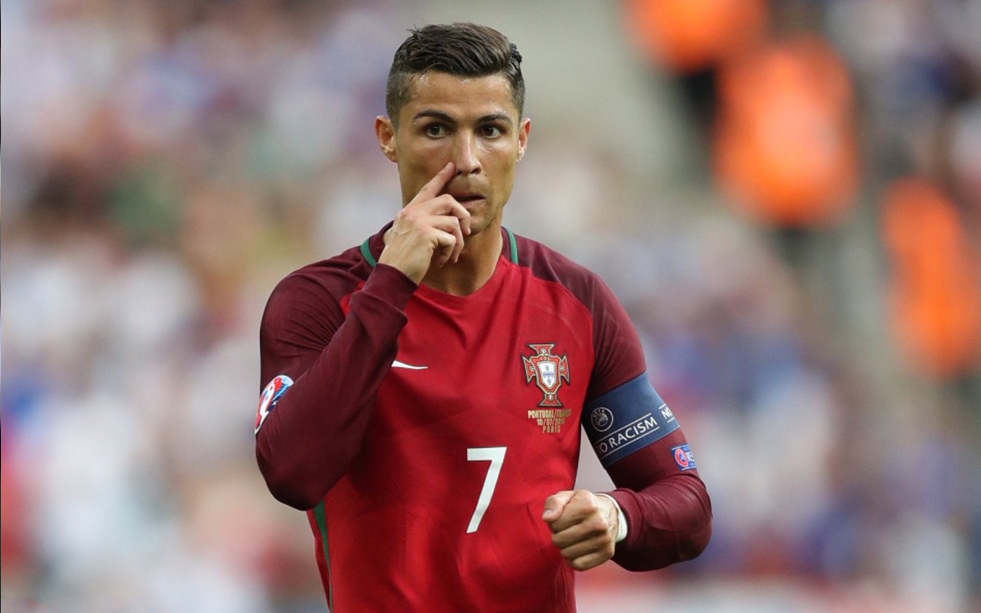 九游在线玩-法国骑手斯特凡·朗多瓦斯携手“Chaman Dumontceau”勇夺三项赛银牌，感动全场。